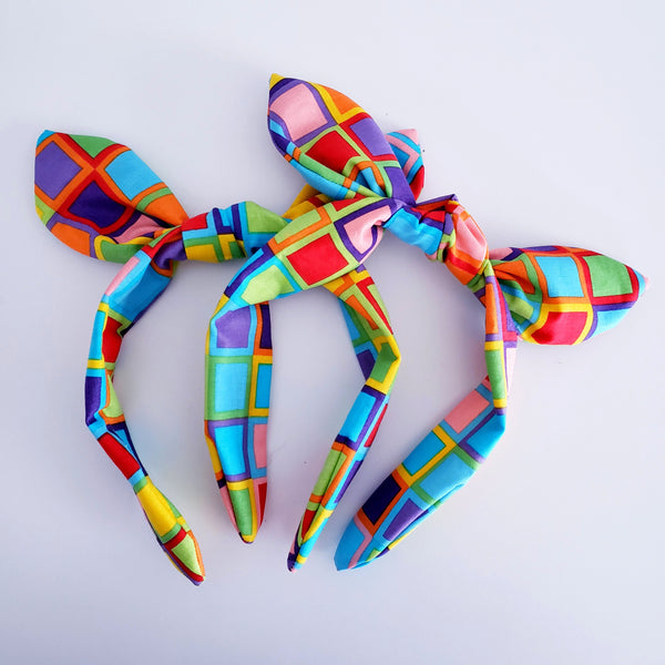 Square Art Knotty Bow
