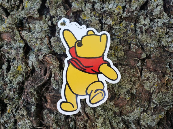 Honey loving Bear doodle magnet